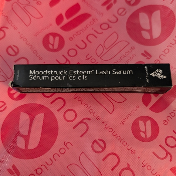 NIB YOUNIQUE Esteem Lash Serum - Picture 2 of 2